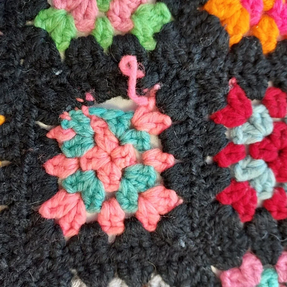 Vtg Handmade Granny Square Crochet‎ Blanket Afghan 70s Cabin Cottage Core Throw